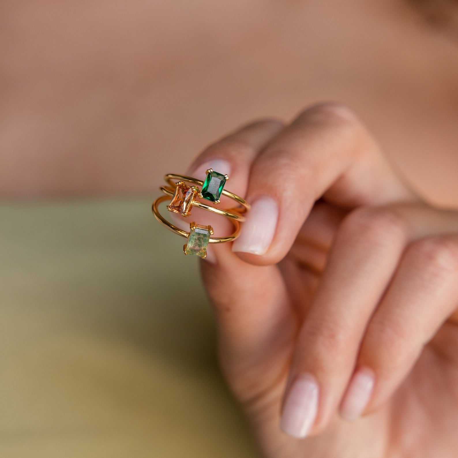 Vintage Natural Oval Cut Emerald & Diamond Ribbed 18K Gold Ring – ASSAY